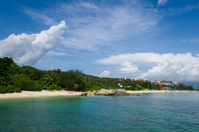 碧海蓝天椰风阵阵梦回长廊三亚附强大海鲜攻略