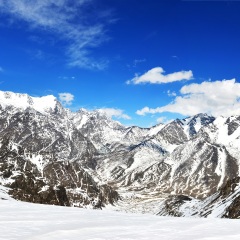 天山