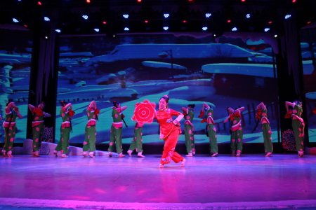 <哈尔滨+亚布力+雪乡+梦幻家园双飞5日游>3H激情滑雪、赠梦幻家园、二人转演绎、篝火晚会嗨party