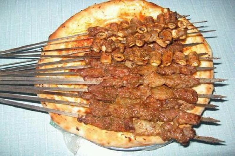 听朋友奎奎介绍,全新疆各地的美食在哈密全部可以吃到,而且味道是最