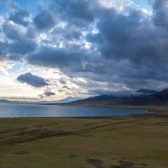 赛里木湖