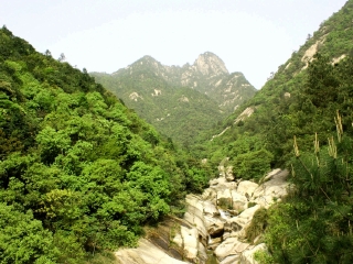 黄山东海大峡谷凤凰源景区