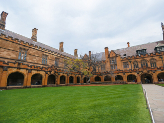 悉尼大学