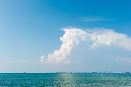 <北海涠洲岛+银滩+老街3晚4日游>邂逅北海银滩、涠洲海岛、漫步百年老街，碧海蓝天，沙软洁白，感受海滨小城的醉人风光，当地参团
