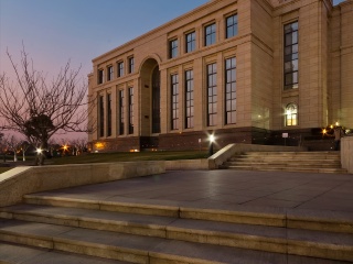 复旦大学