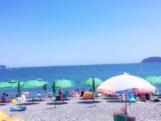 鹤洞黑珍珠圆石海水浴场