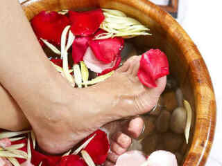 粤源大酒店沐足桑拿棋牌部