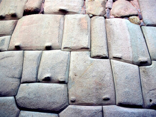 十二边形印加石