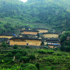 洪坑土楼群