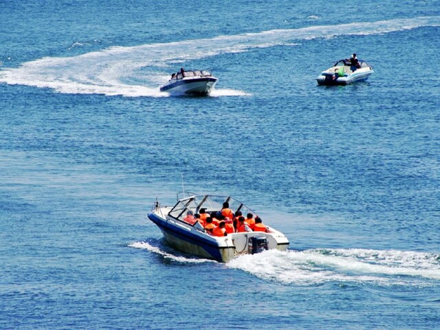  大连海滨-金石滩地质公园2日游>品海鲜餐和韩式料理,东海电瓶车,体验