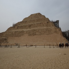 阶梯金字塔的#旅图换旅费#
