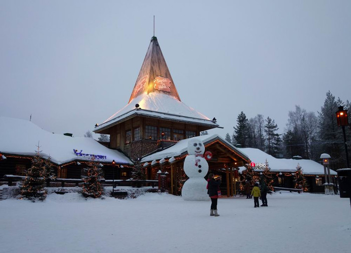 芬兰雪景小镇图片