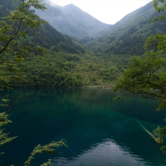 五彩池