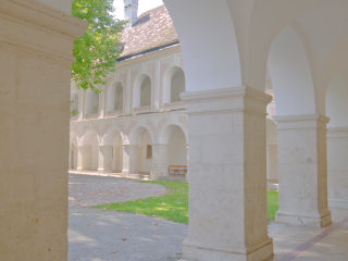 奥地利圣十字修道院