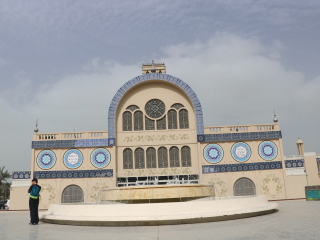 火车头黄金手工艺品市场