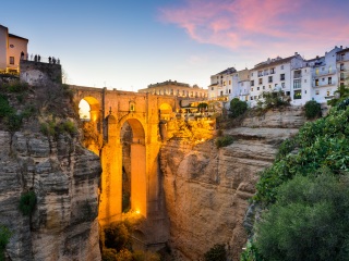 波尔图自由广场旅游景点介绍_2018波尔图自由