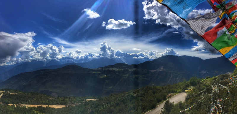 從香格里拉到卡瓦格博的日照金山,尋找消失的地平線