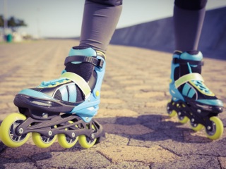 F8铁骑军团轮滑俱乐部