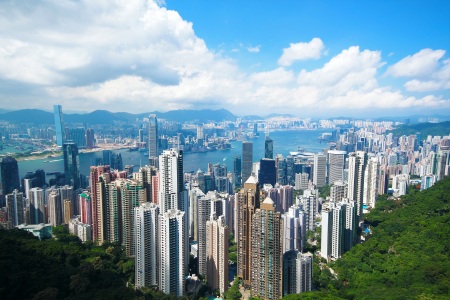 <港澳5日游>香港集合，纯玩0购物，畅游海洋公园与香港迪士尼乐园，铜锣湾自由活动，米其林推荐大荣华用餐，澳门葡国餐，香港可拼住