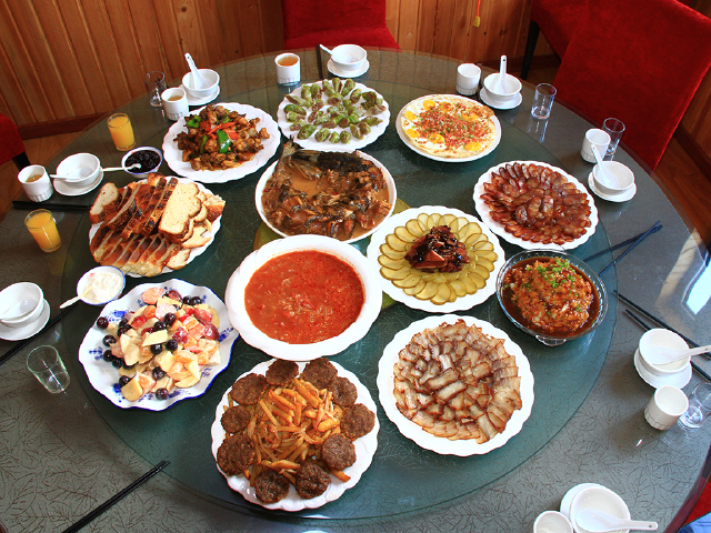 室韦俄罗斯风味餐