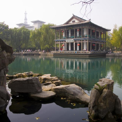 五龙潭