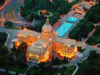 艾尔伯特法政大厅