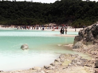 卡瓦普定火山湖