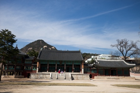 <韩国首尔4日或5日游>盐城直飞往返，超大行李额，常规景点及网红景点结合，首尔自由活动，全程五星酒店连住