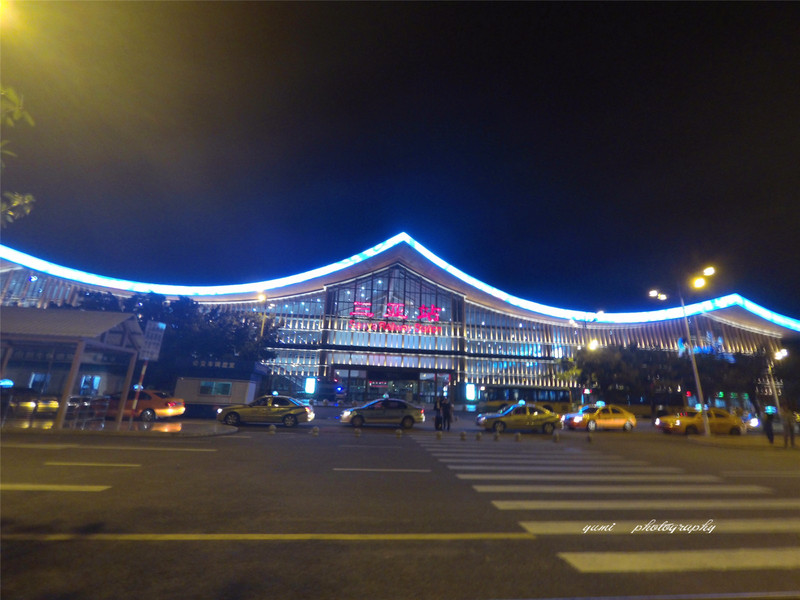 三亚机场夜景图片