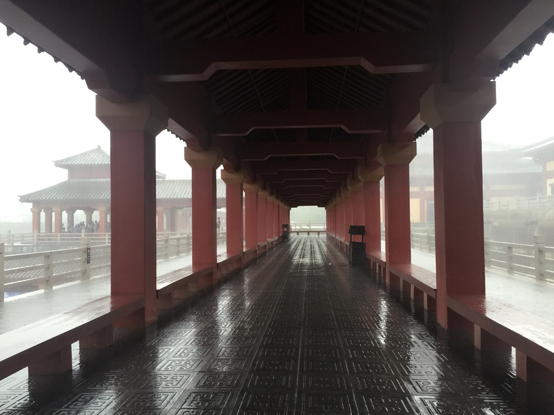  东方好莱坞横店-梦幻谷全景2日游>包含横店4大景点及梦幻谷门票