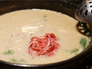 捞神猪肚鸡专门店