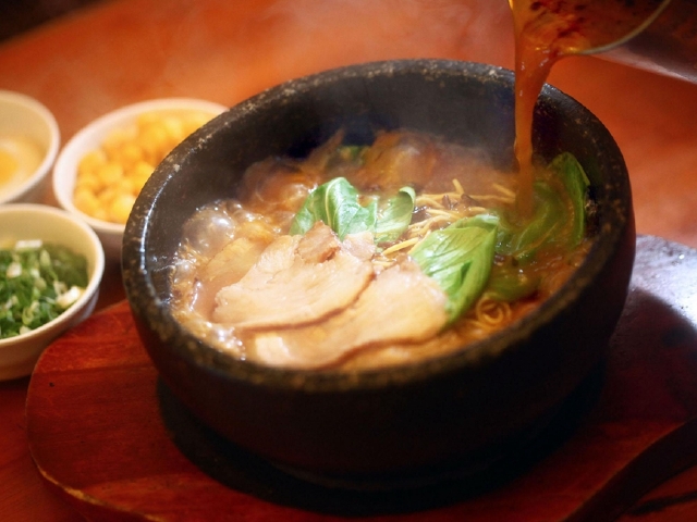 日本拉面排行榜_日本人见人爱的拉面美食-途牛