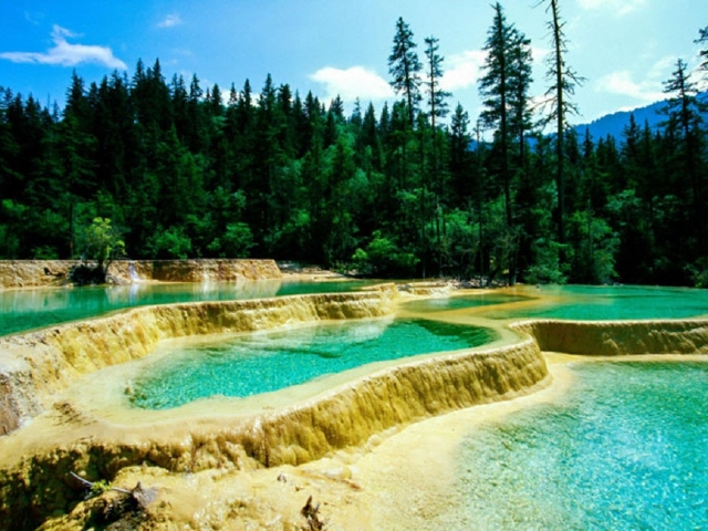 阿坝景点排名_去阿坝黄龙体验梦境之美-途牛出