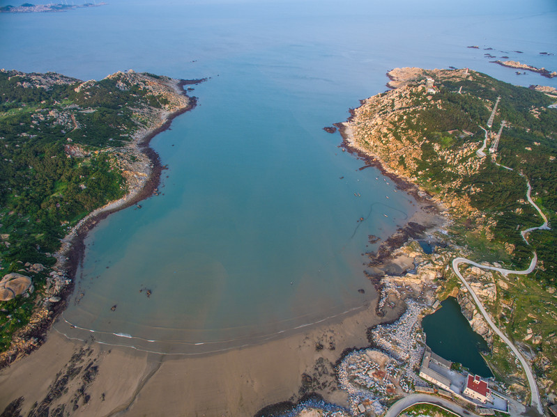 龙喉岩景观又称"龙喉吼烟,为遐迩闻名的"大岞