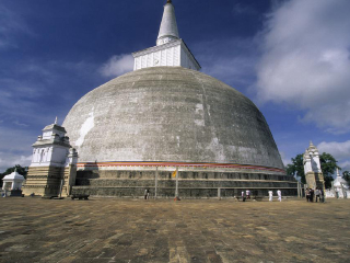 鲁梵维利萨亚佛塔