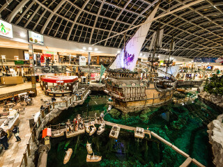 西埃德蒙顿购物中心