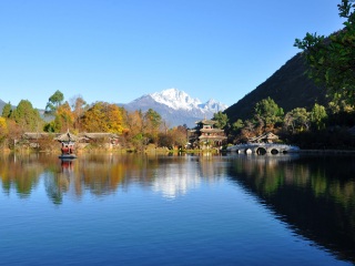 昆明黑龙潭风景区
