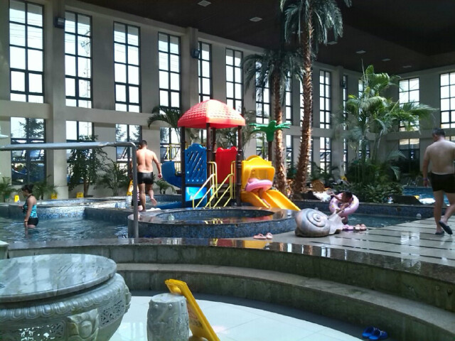  御景山温泉 忆江南温泉2日游>特色用餐海鲜自助