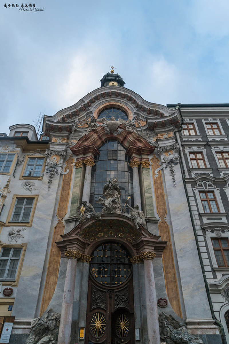 阿萨姆教堂位于森德林根路(sendlingerstr.