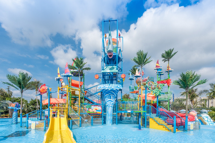 白天看海,晚上看秀,三亚就该这么玩