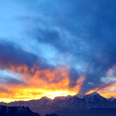 牛背山