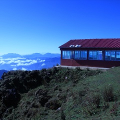 牛背山