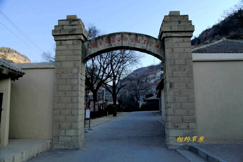 【牛人专线体验】倾情打造春游线路 穿越丹霞地貌-波浪谷_平遥古城