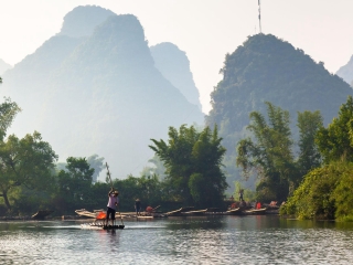 阳朔龙颈河漂流