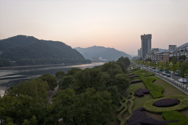 杭州資訊攻略 建德市哪有好玩的地方_建德市哪比較好玩_建德市的旅遊