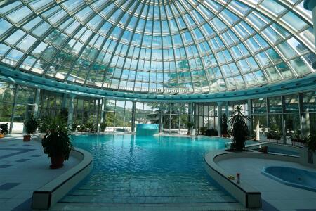 索契是整个俄罗斯最好的疗养之地,拥有超过140个疗养院