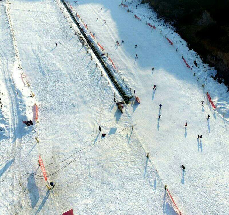 永济五老峰滑雪场图片