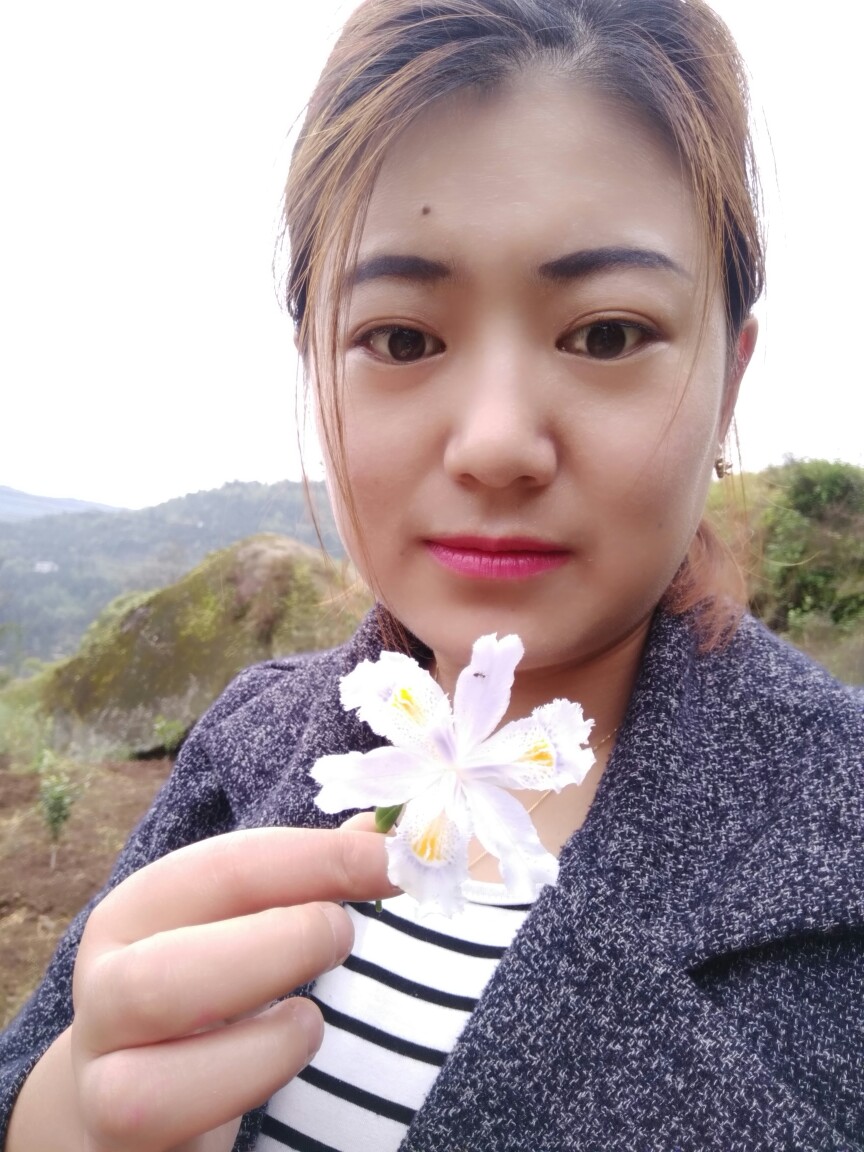 希望推荐,结伴也可以本人女生80后来自新疆