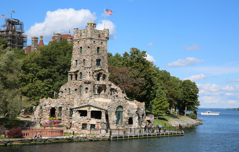 千岛湖废弃城堡图片
