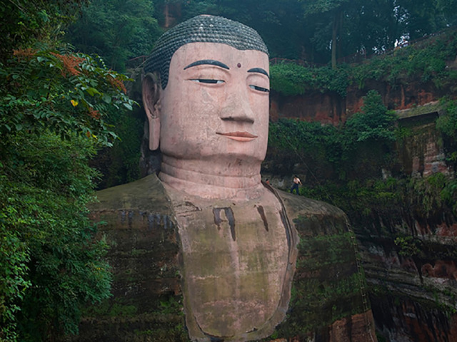  成都 乐山大佛 峨眉山风景区双飞4日游>朝圣之旅,晚出发,禅院素斋